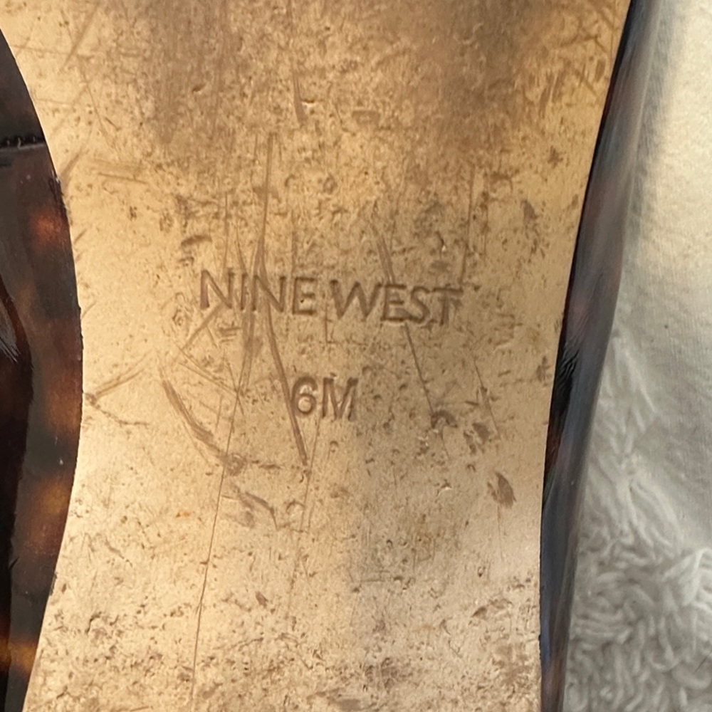 Nine West Tortoiseshell Patterned Flats - image 7